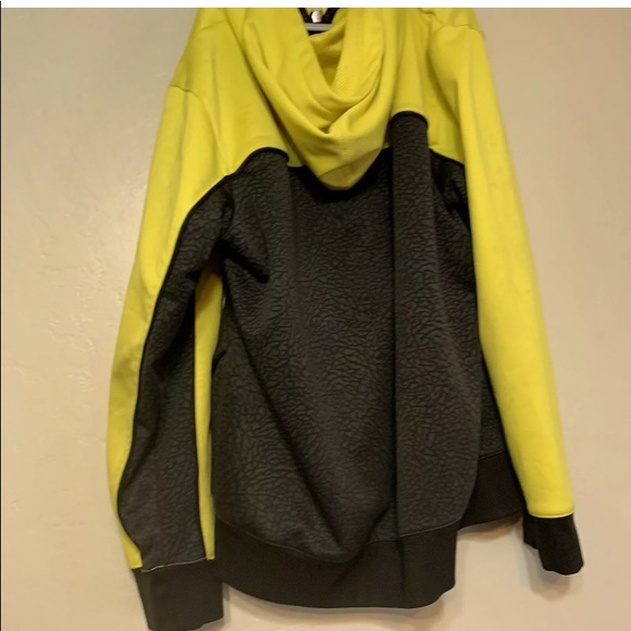Nike Air Jordan Black and Yellow boys jacket XL - Picture 6 of 7